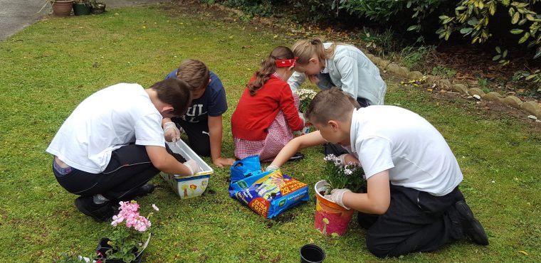  Rotherham care home garden gets makeover from pupils 