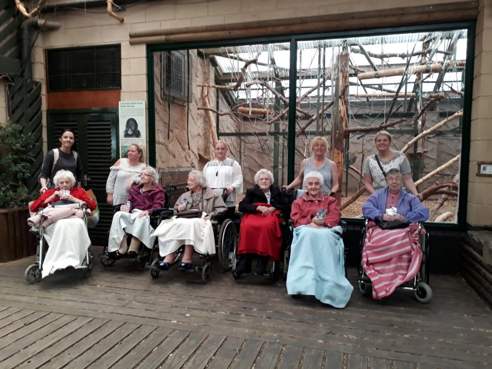 Zoo visit for Halton View Care Home residents Hill Care