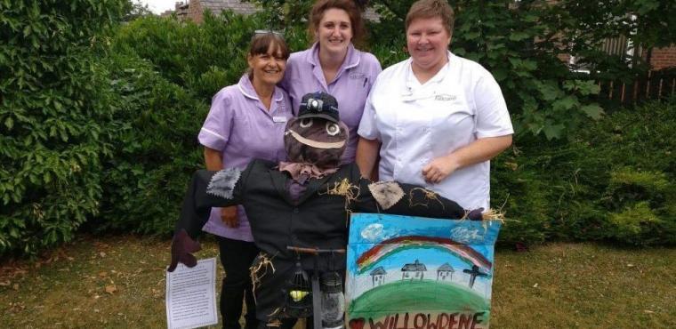  Zippy the scarecrow wins funds for care home residents 