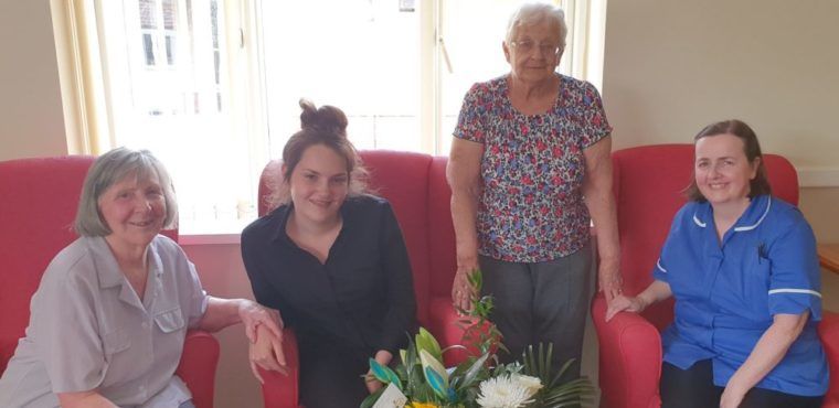  Grandma’s dementia leads Beth, 18, to a career in elderly care 