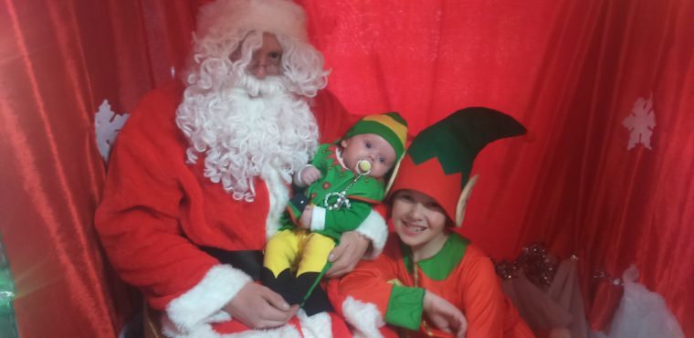  Santa helps raise over £1,000 for elderly Pelton residents 